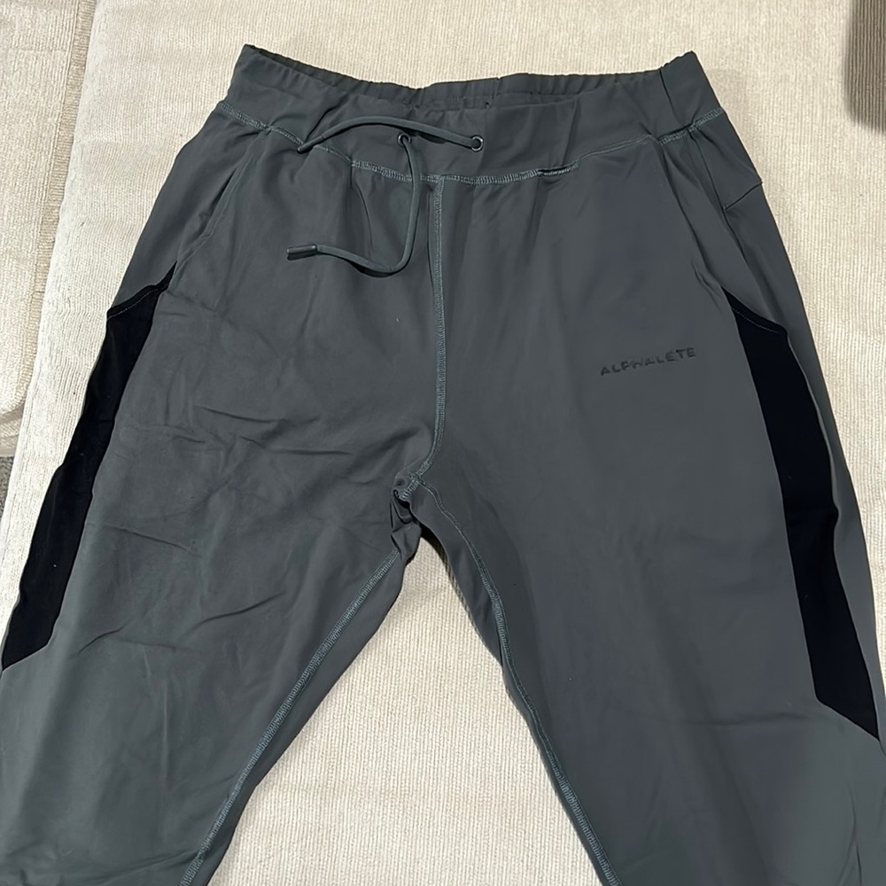 Alphalete Joggers